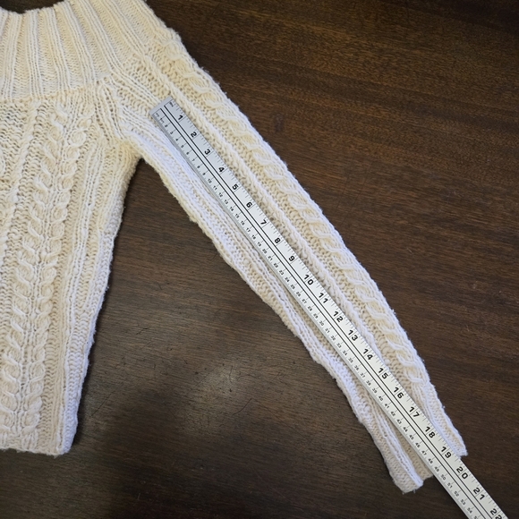 express handknit wool cable sweater - Picture 3 of 6